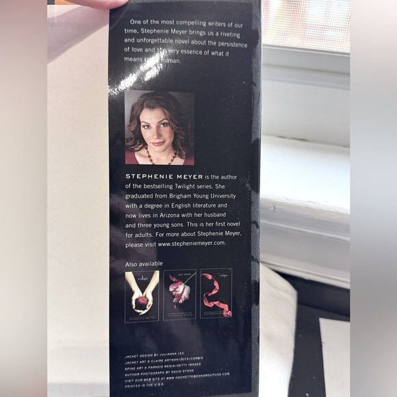 📚✨ Vintage 2008 The Host by Stephenie Meyer – Hardcover First Edition Vibes! ✨ - Picture 14 of 16